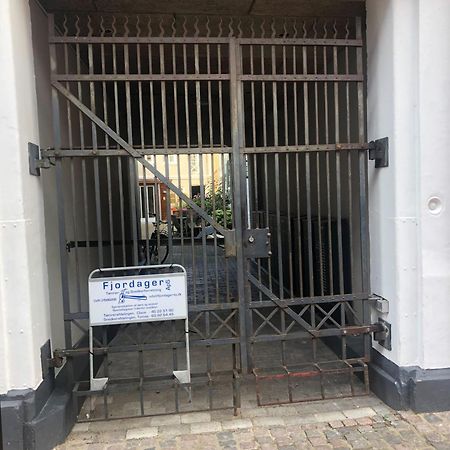 Apartamento Nyrenoveret Charmerende Lejlighed I Odense C! Exterior foto