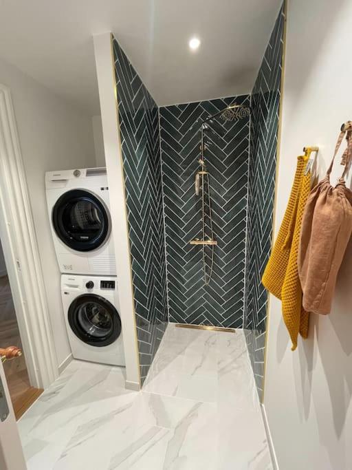 Apartamento Nyrenoveret Charmerende Lejlighed I Odense C! Exterior foto