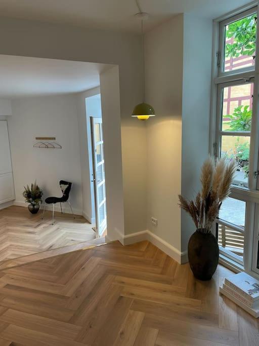 Apartamento Nyrenoveret Charmerende Lejlighed I Odense C! Exterior foto